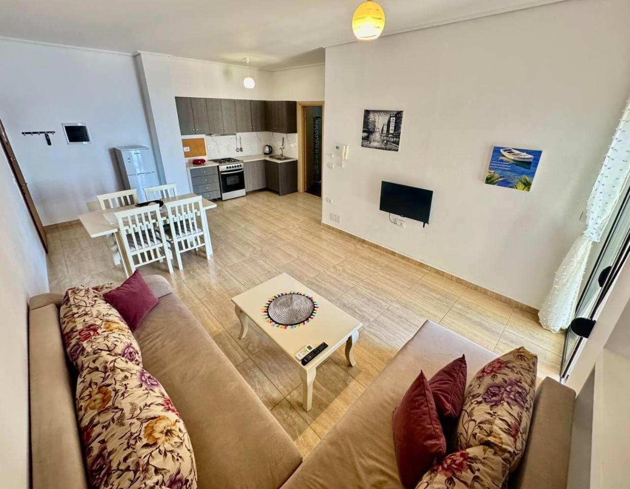 4 Seasons Sea View Apartment Sarandë Eksteriør bilde