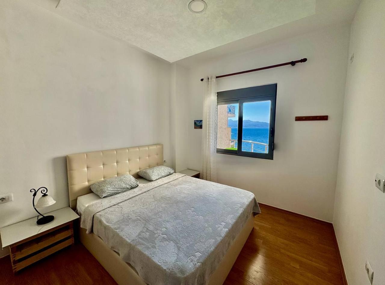 4 Seasons Sea View Apartment Sarandë Eksteriør bilde